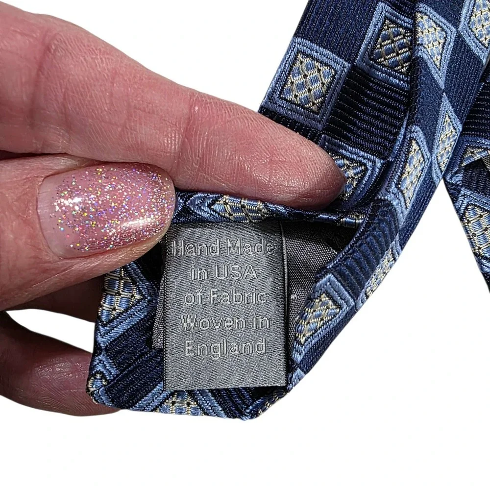 Hickey Freeman Mens Necktie Silk Blue Square Pattern Hand Made‎ in USA Luxury